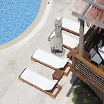 Harbour Hotel