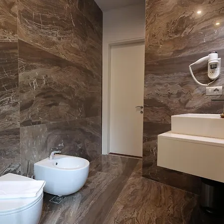 Harbour Hotel 4*