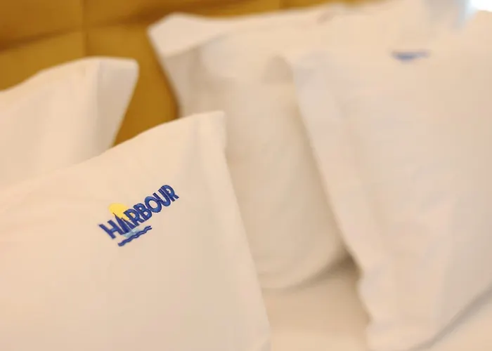 Harbour 4* Саранда