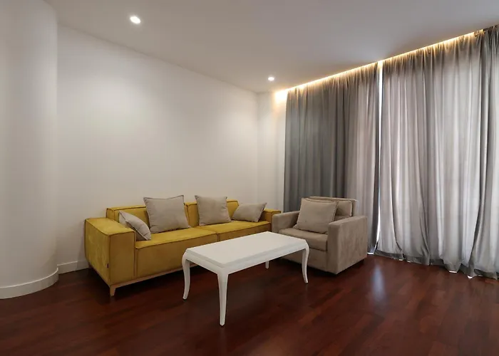 Harbour Саранда