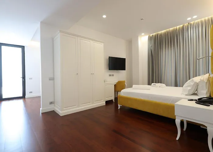 Harbour Отель Саранда