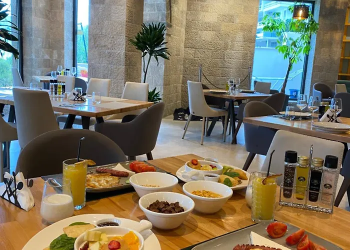 Harbour 4* Саранда