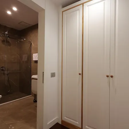 Harbour Hotel Sarandë