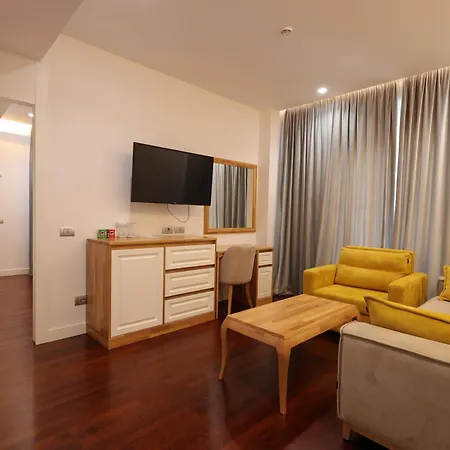 Harbour Hotel