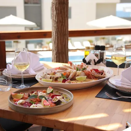 Harbour 4* Sarande