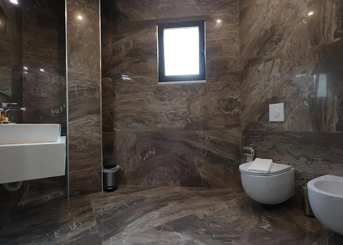 Harbour Hotell Sarandë